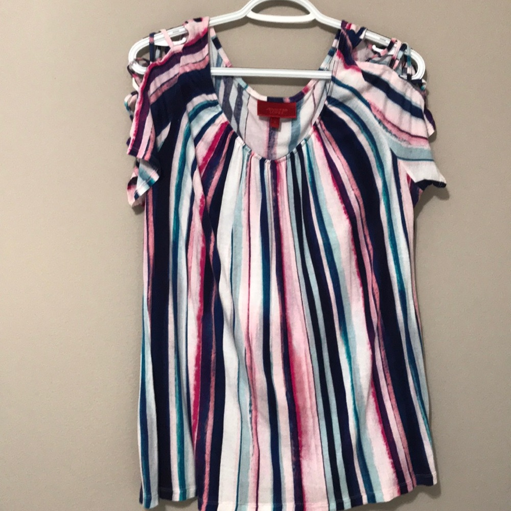 Jennifer Lopez XL ladies shirt